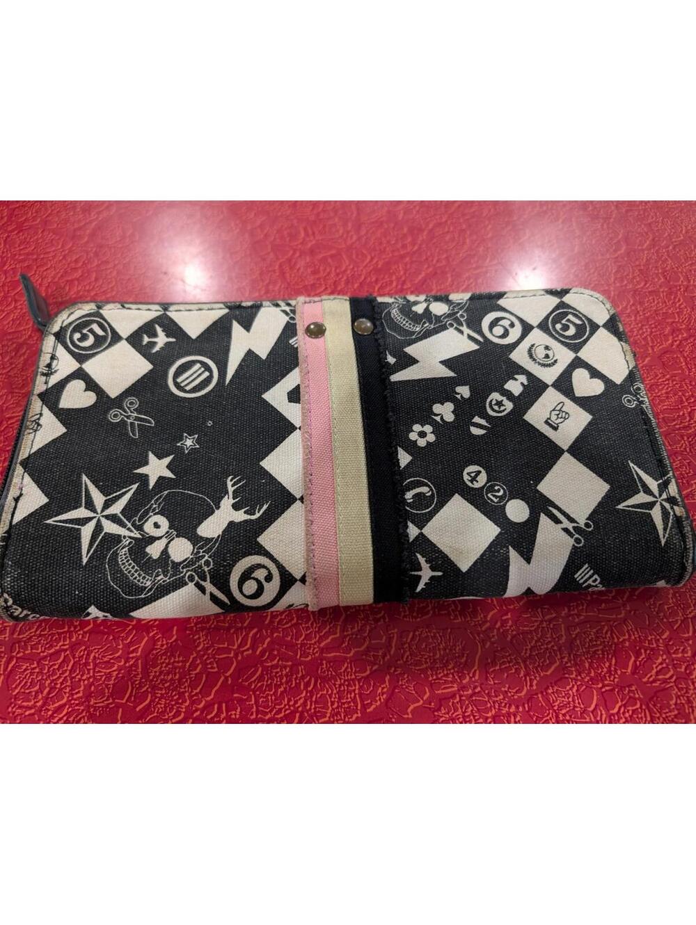 Parcel brand skull clutch Oversized wallet Pink Black White